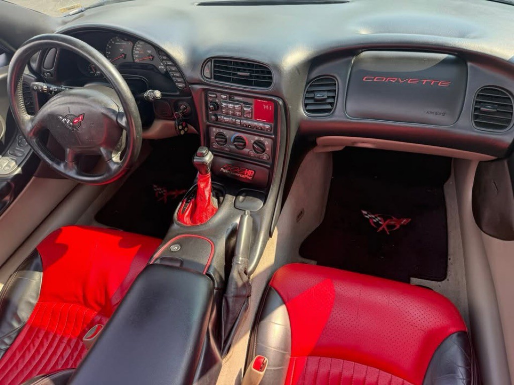 1998 Chevrolet Corvette Image 10