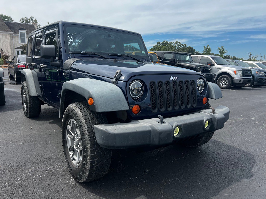2013 Jeep Wrangler Unlimited Image 2