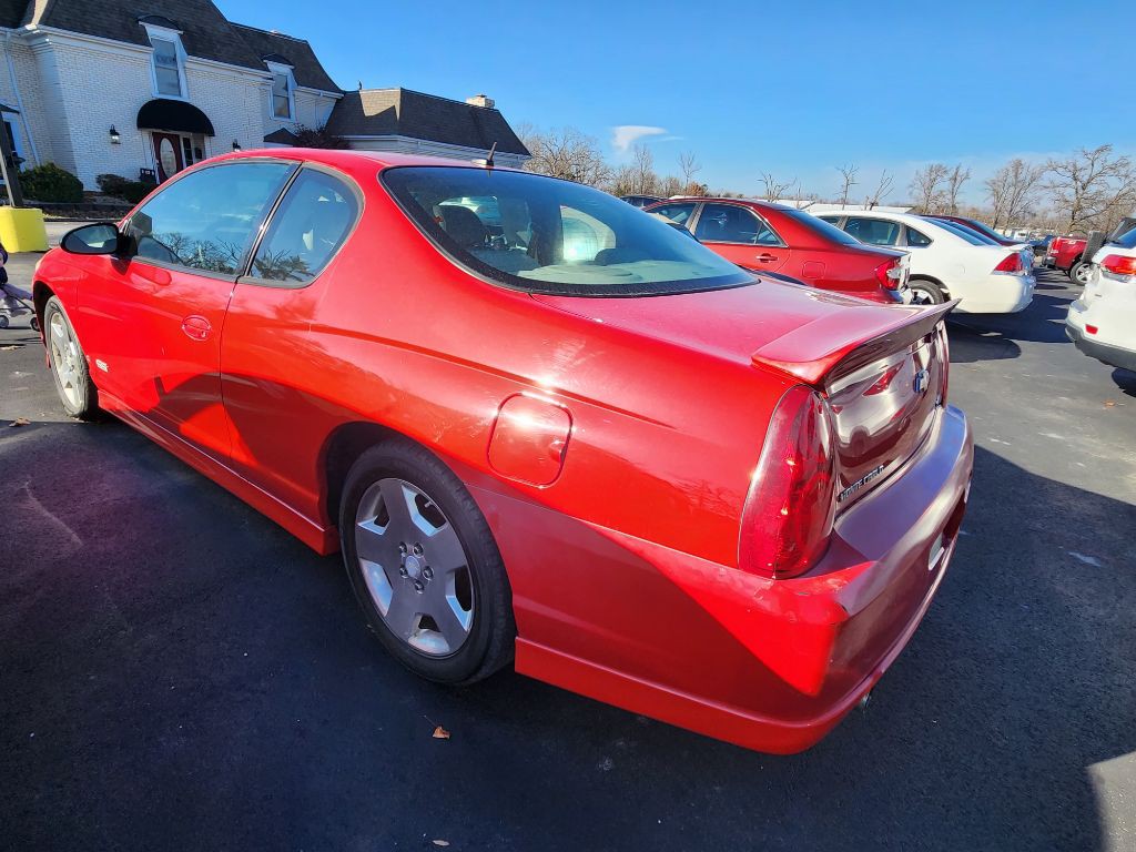 2006 Chevrolet Monte Carlo Image 2