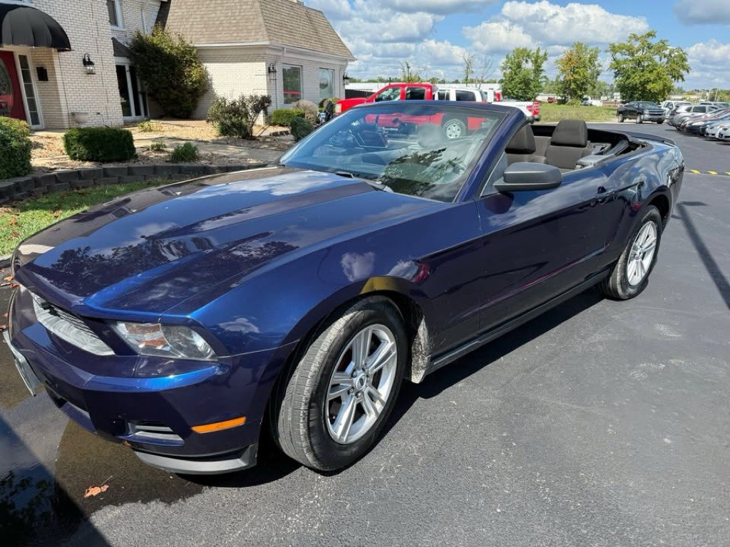 2011 Ford Mustang Image 9