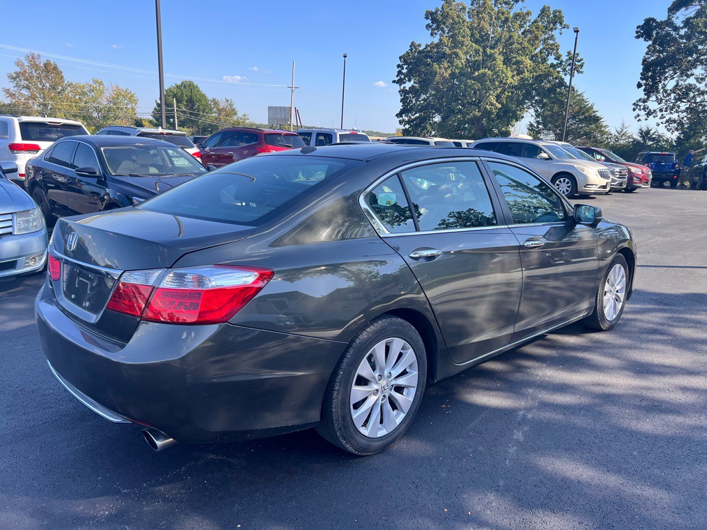 2015 Honda Accord Image 4