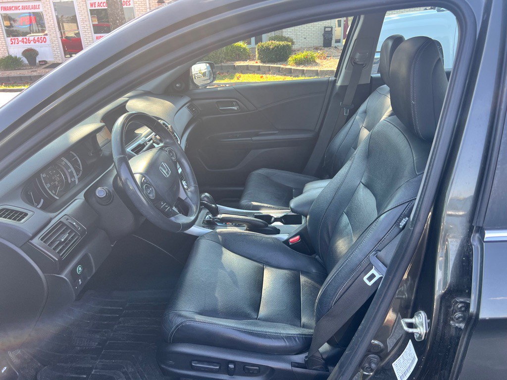 2015 Honda Accord Image 5