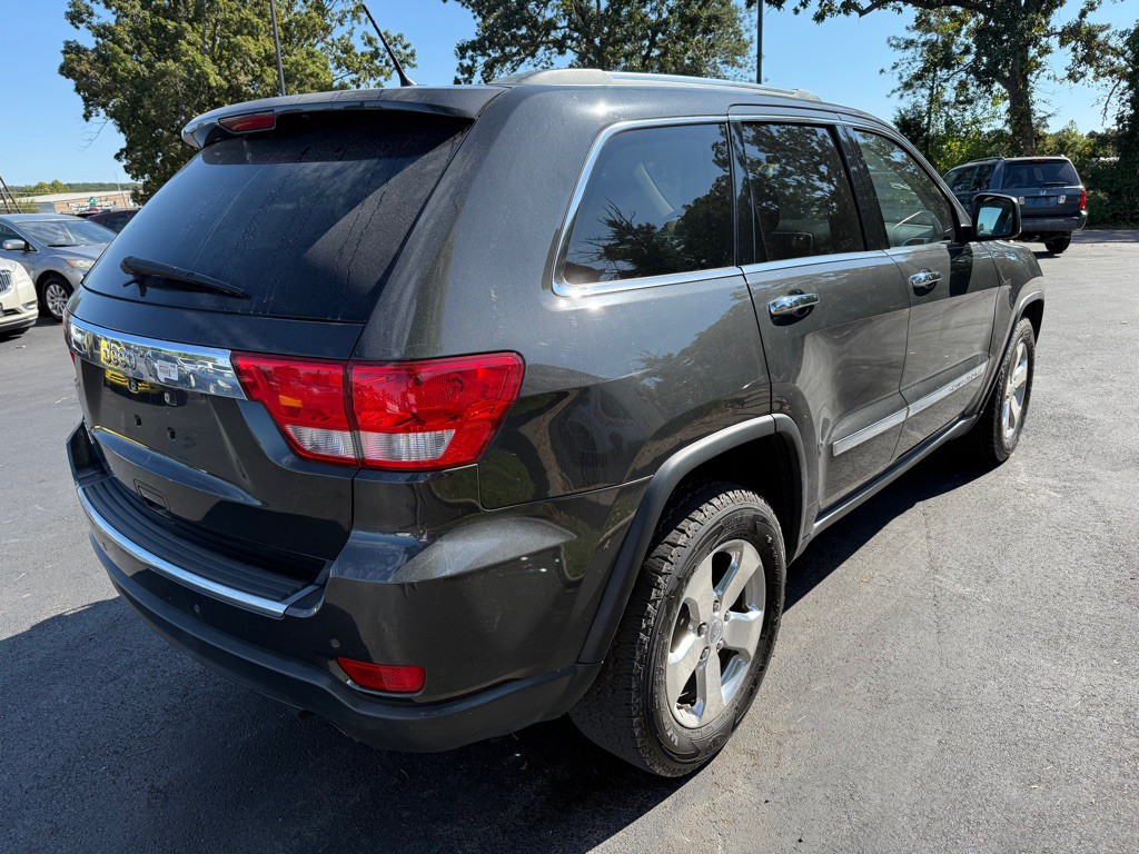 2011 Jeep Grand Cherokee Image 3