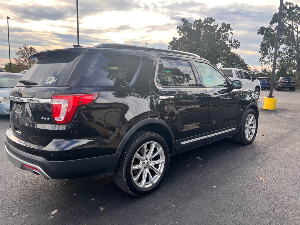 2016 Ford Explorer Image 4