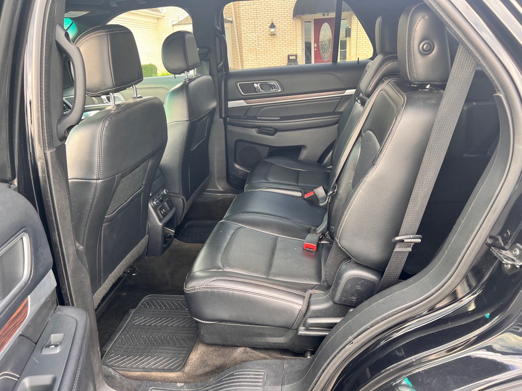 2016 Ford Explorer Image 6