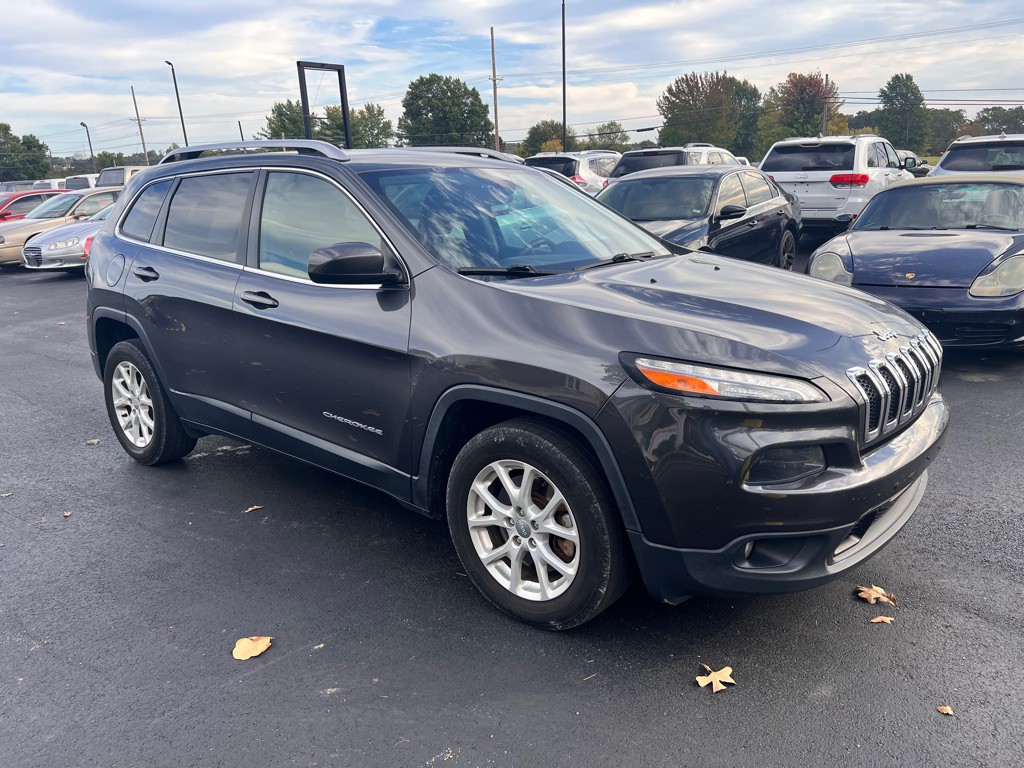 2016 Jeep Cherokee Image 2