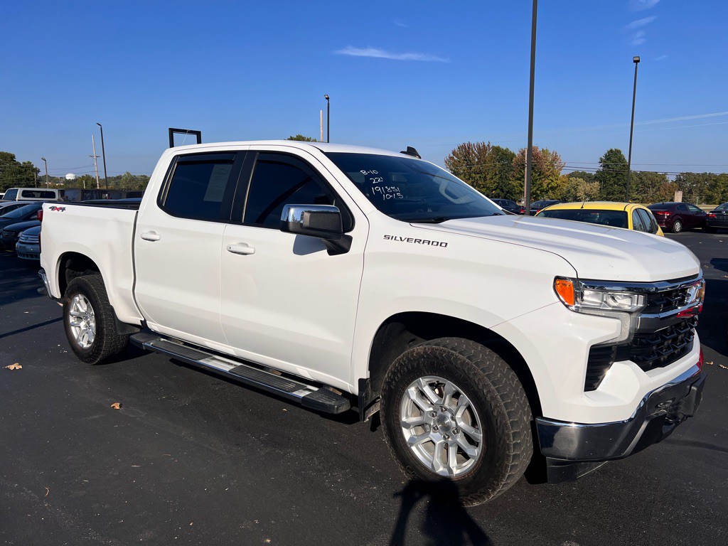 2022 Chevrolet Silverado 1500 Image 2