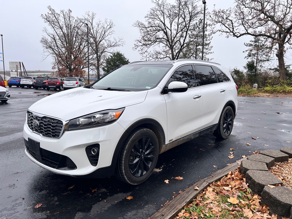 2020 Kia Sorento Image 1