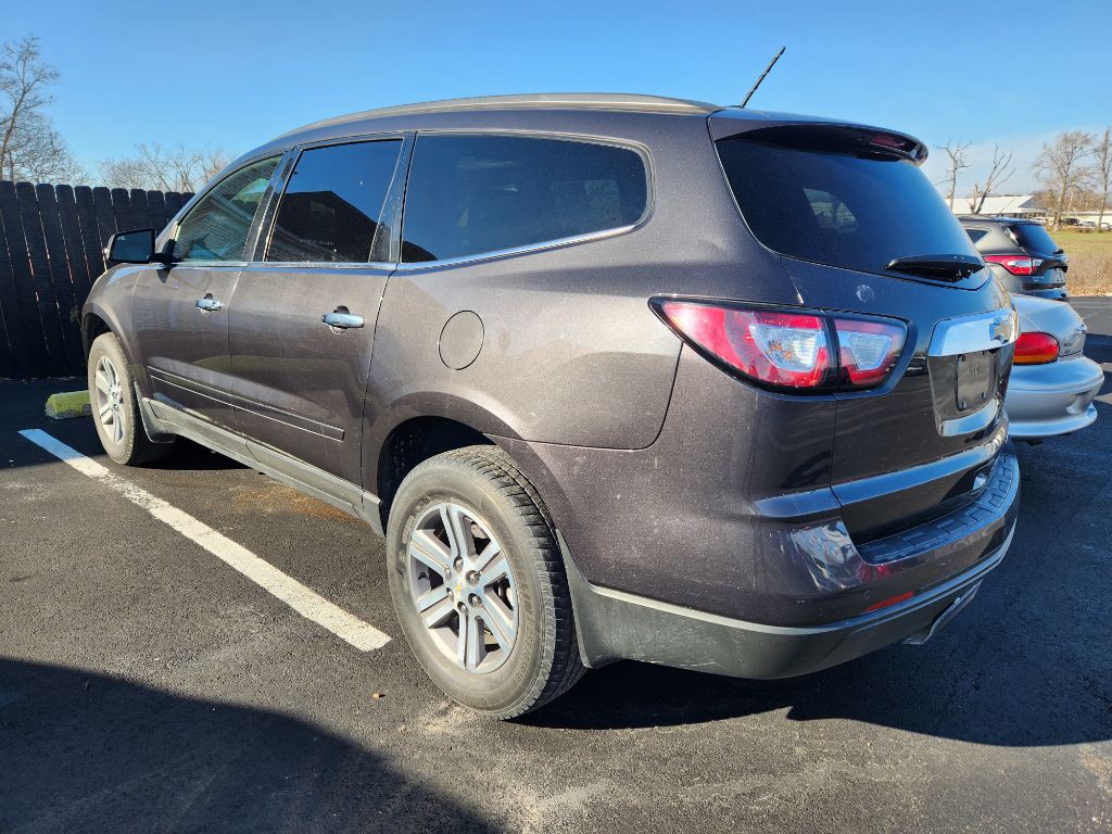 2015 Chevrolet Traverse Image 2