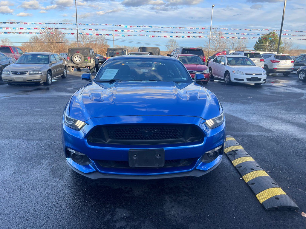 2017 Ford Mustang Image 2