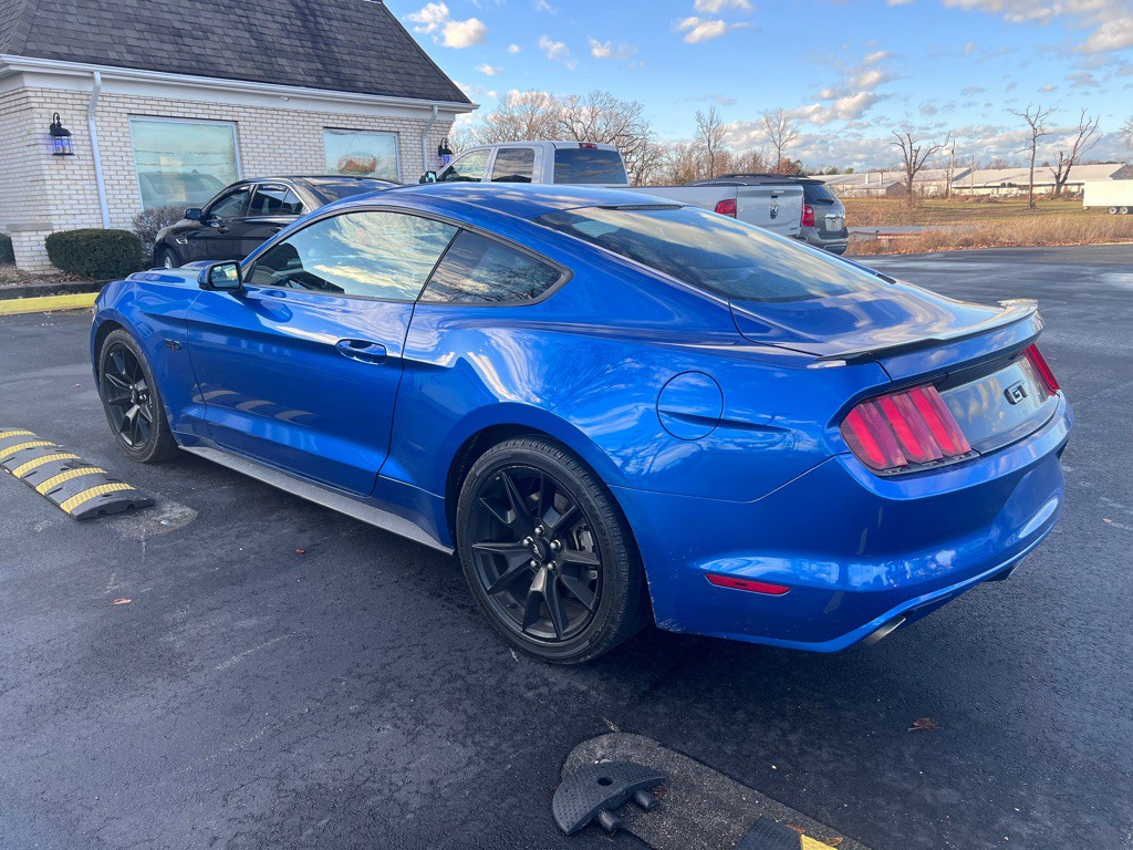 2017 Ford Mustang Image 4