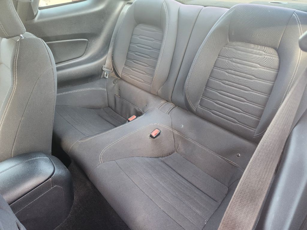 2017 Ford Mustang Image 10