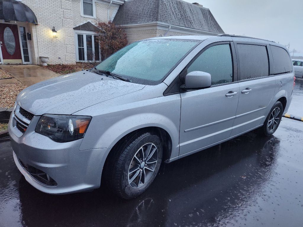 2017 Dodge Grand Caravan Image 1