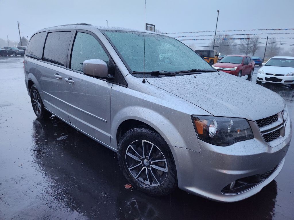 2017 Dodge Grand Caravan Image 3