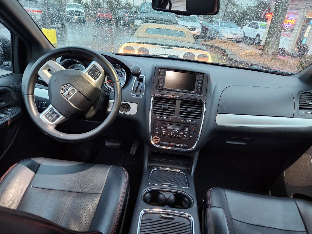 2017 Dodge Grand Caravan Image 8