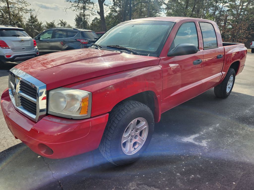 2006 Dodge Dakota Image 2