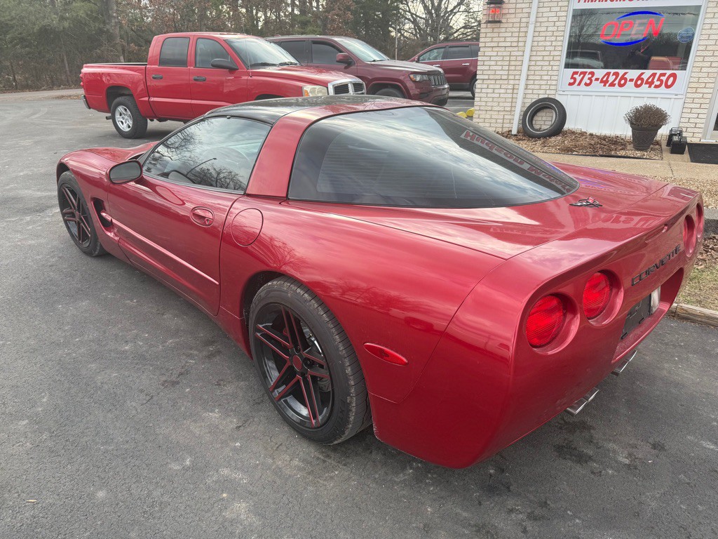 1999 Chevrolet Corvette Image 3