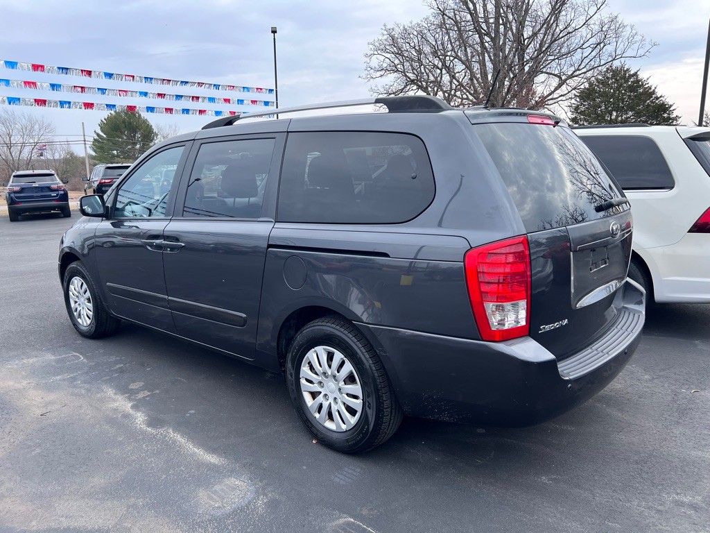 2014 Kia Sedona Image 3