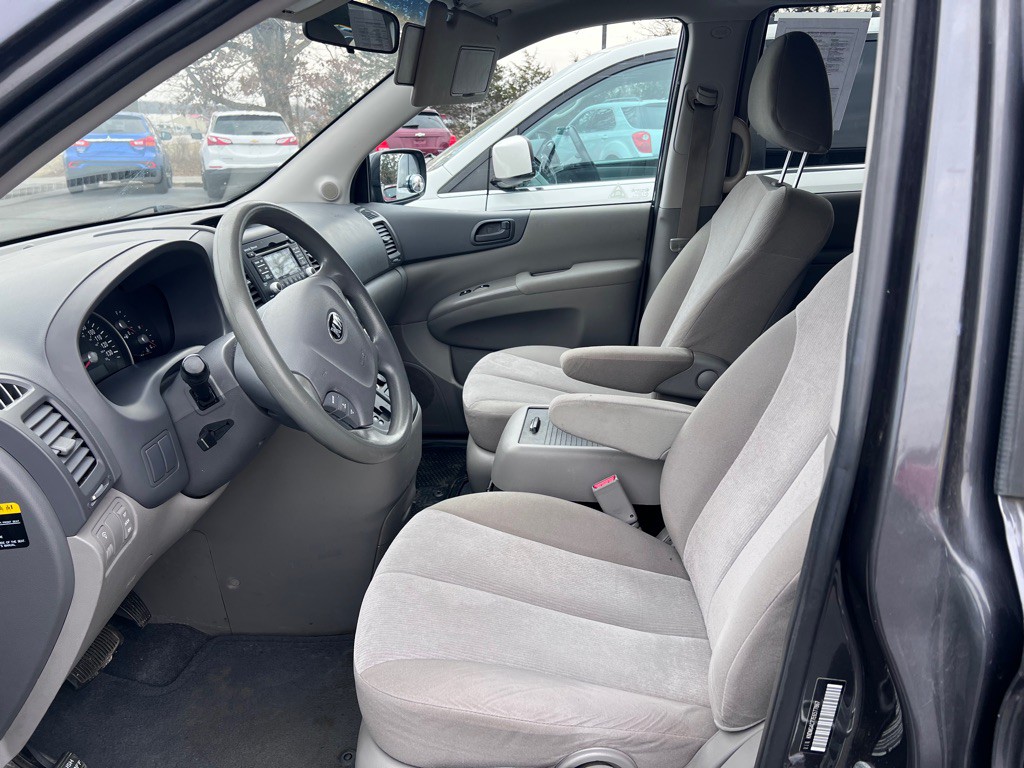2014 Kia Sedona Image 5