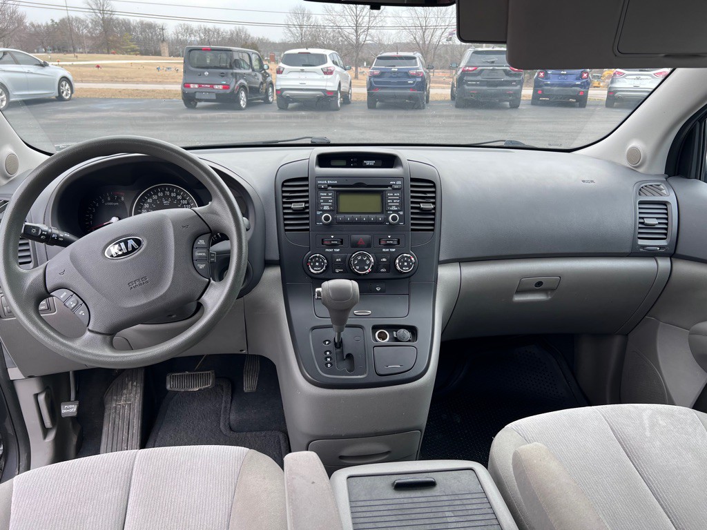 2014 Kia Sedona Image 8