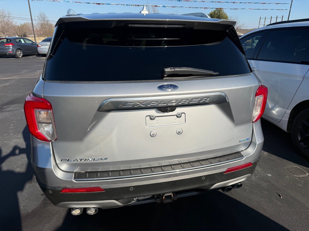 2020 Ford Explorer Image 3