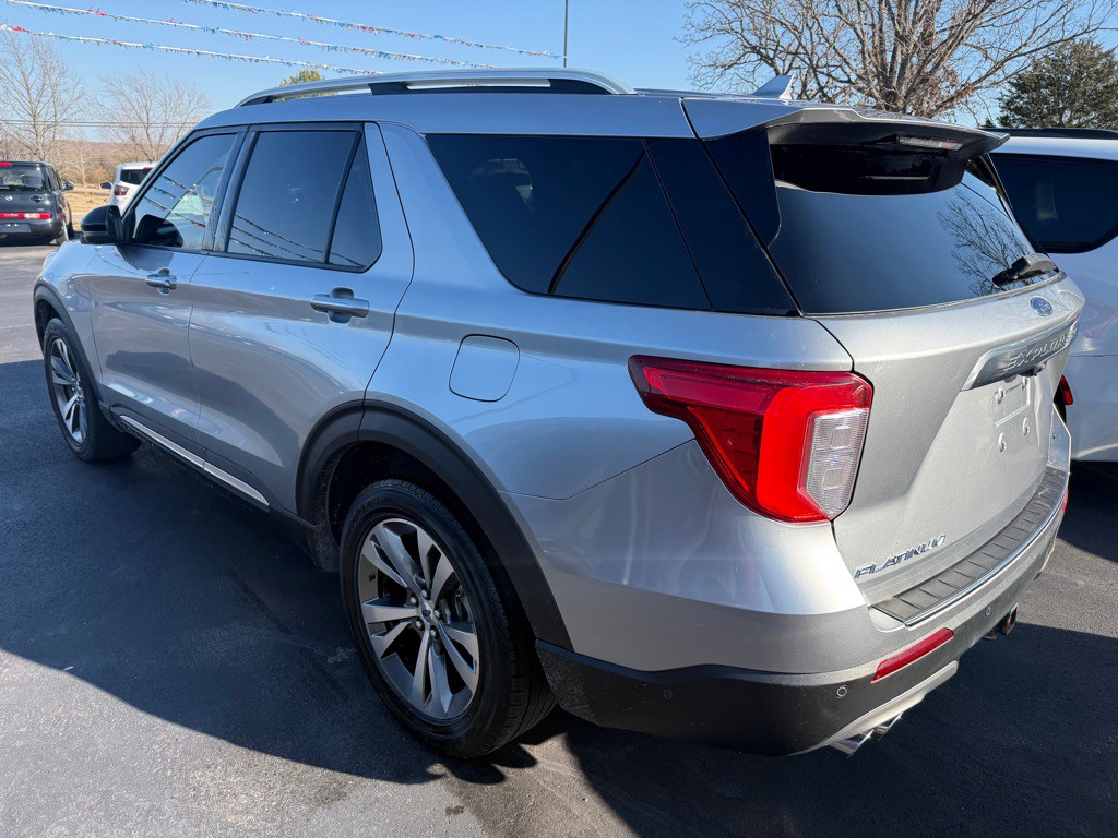 2020 Ford Explorer Image 4