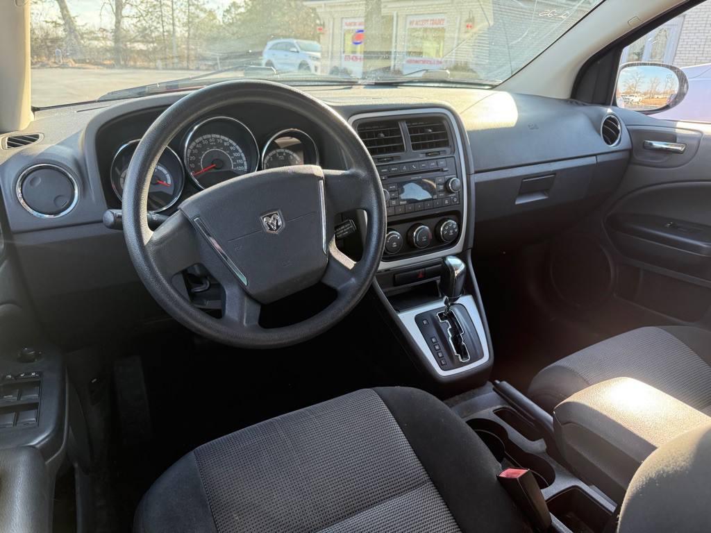 2010 Dodge Caliber Image 7