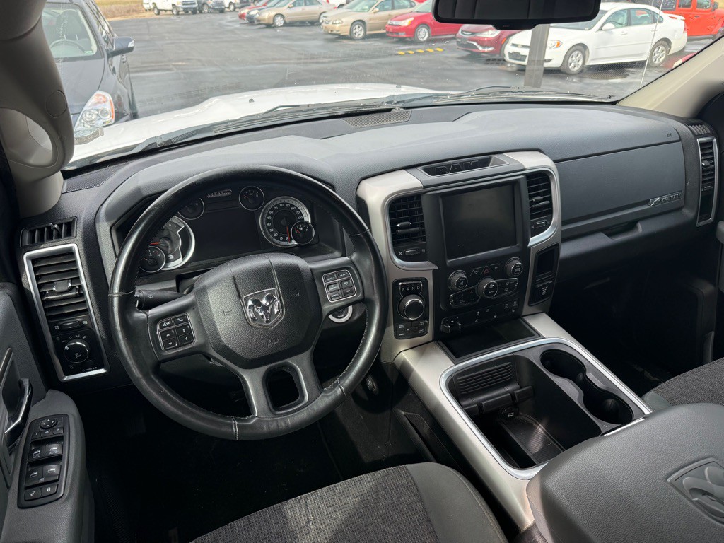 2016 RAM 1500 Image 8