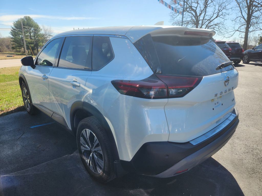 2021 Nissan Rogue Image 2