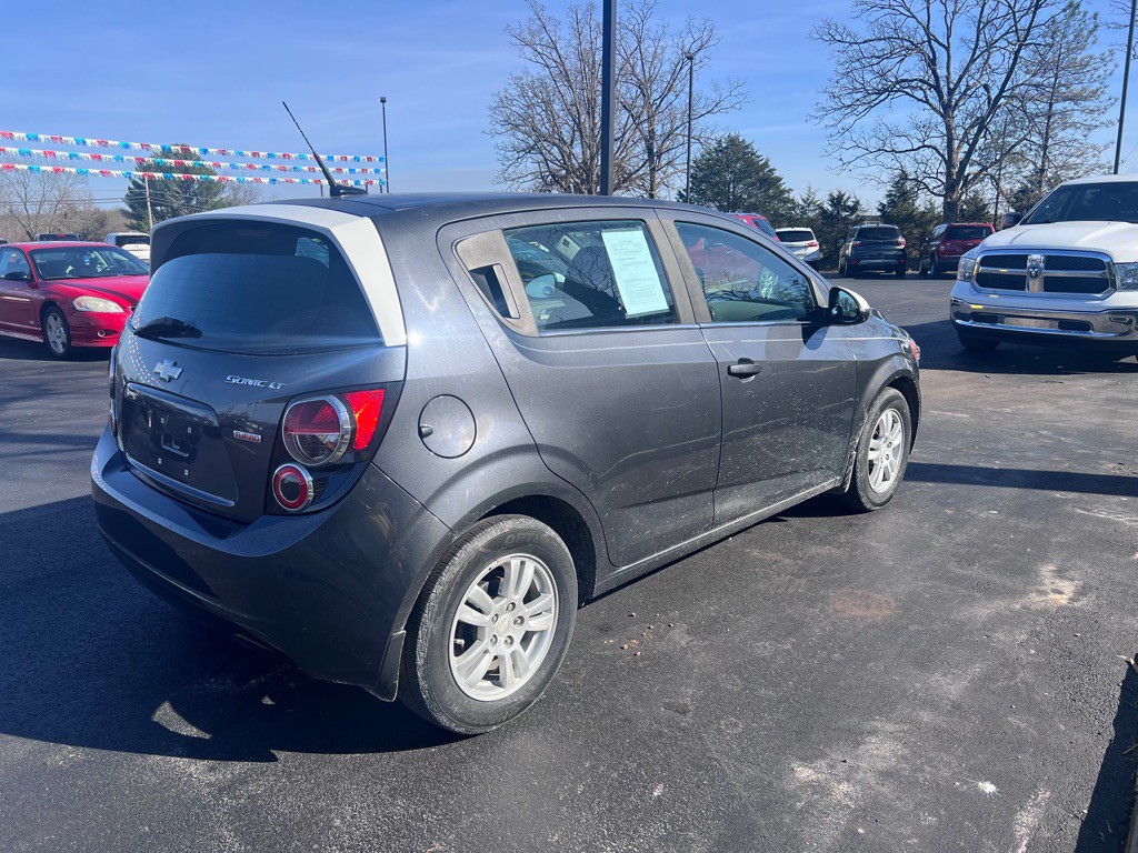 2012 Chevrolet Sonic Image 2