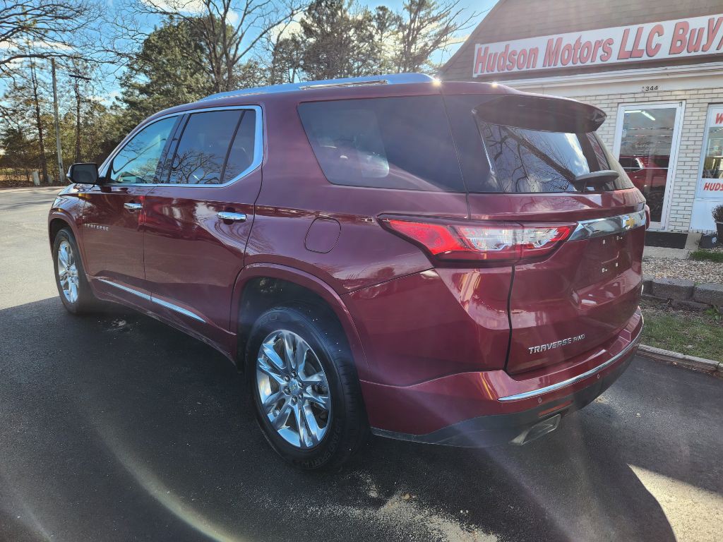2018 Chevrolet Traverse Image 2