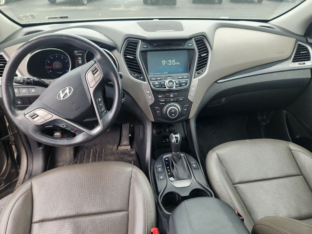 2016 Hyundai Santa Fe Image 7