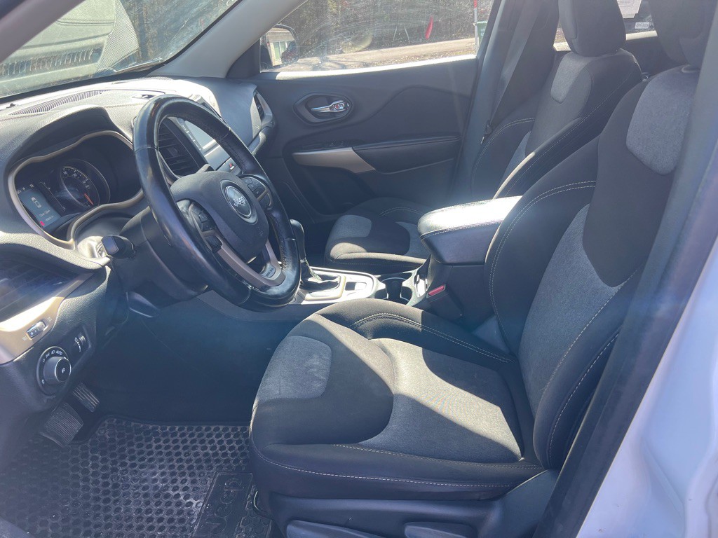 2018 Jeep Cherokee Image 5