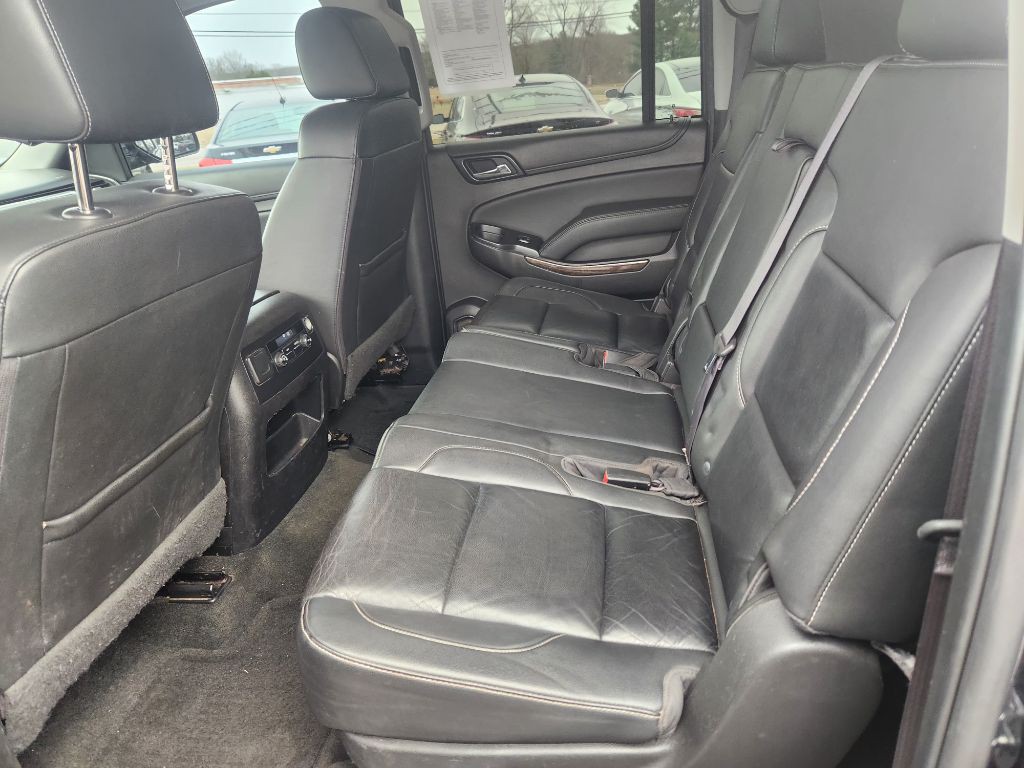 2016 Chevrolet Suburban Image 7