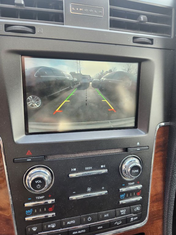 2015 Lincoln Navigator Image 10