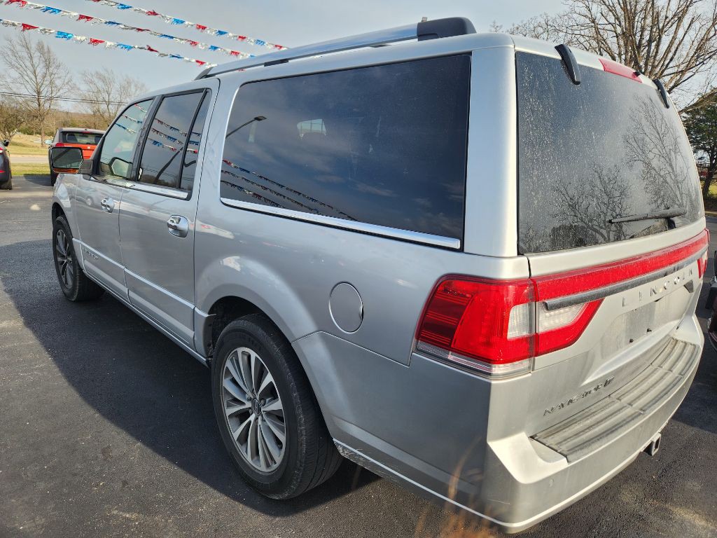 2015 Lincoln Navigator Image 4
