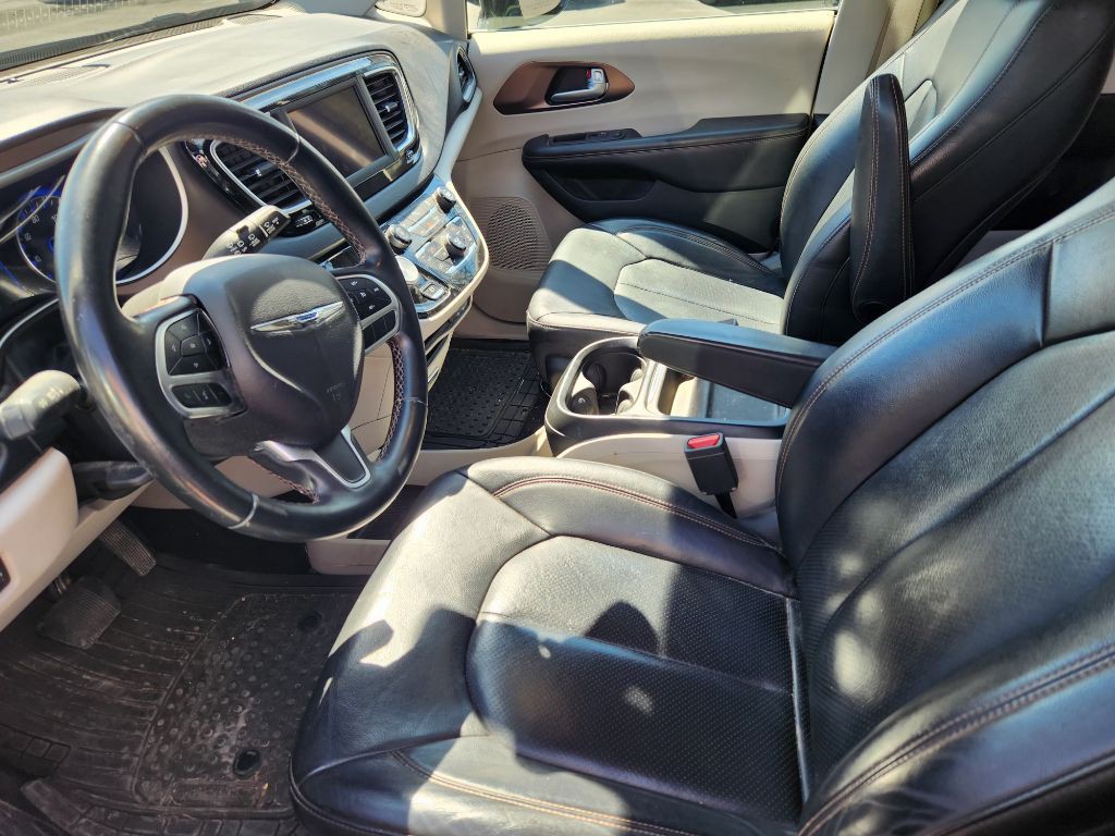 2018 Chrysler Pacifica Image 5
