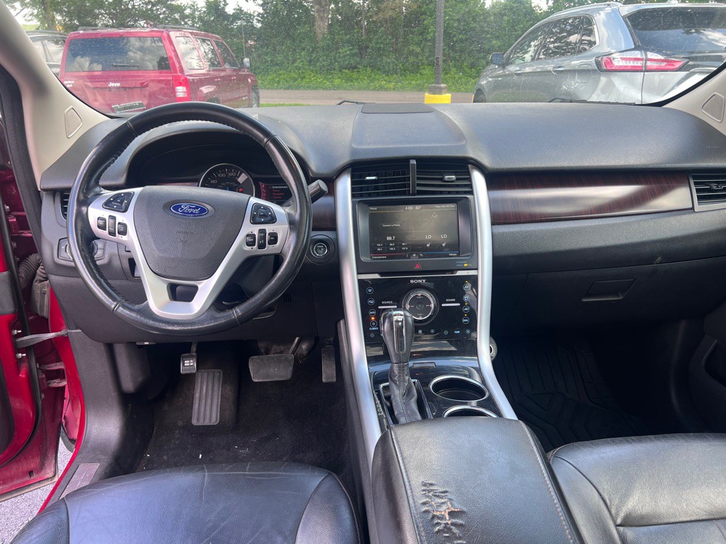 2011 Ford Edge Image 8