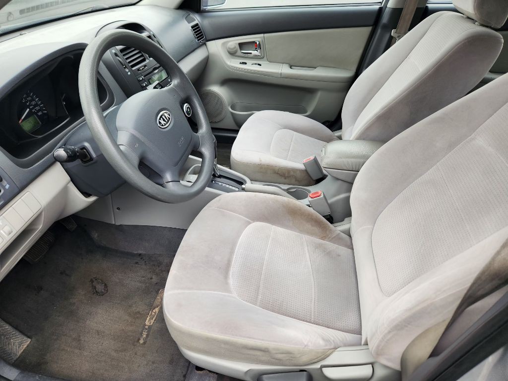 2009 Kia Spectra Image 5