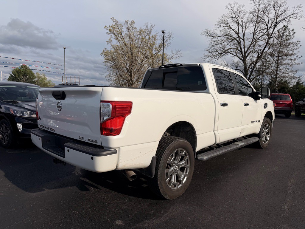 2019 Nissan Titan Image 3