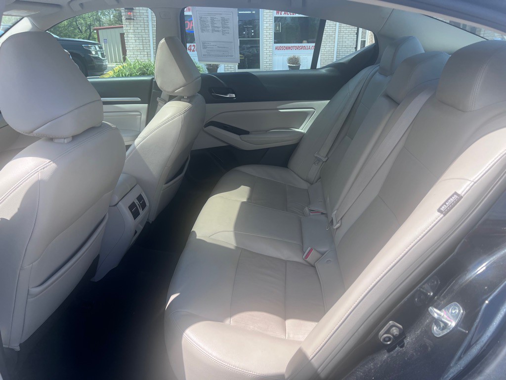 2021 Nissan Altima Image 6