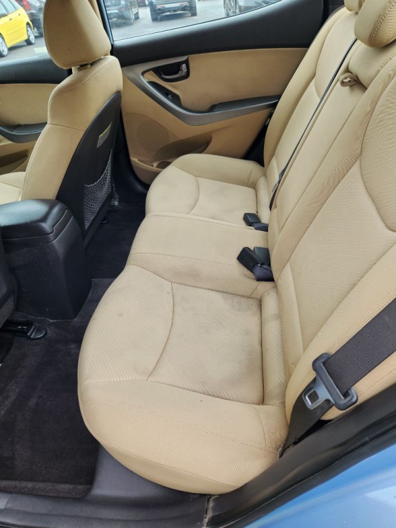 2011 Hyundai Elantra Image 6
