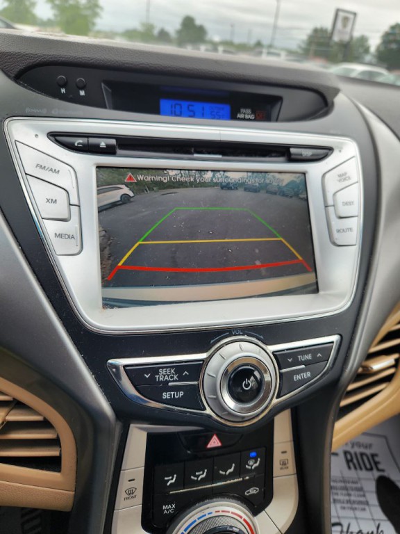 2011 Hyundai Elantra Image 8
