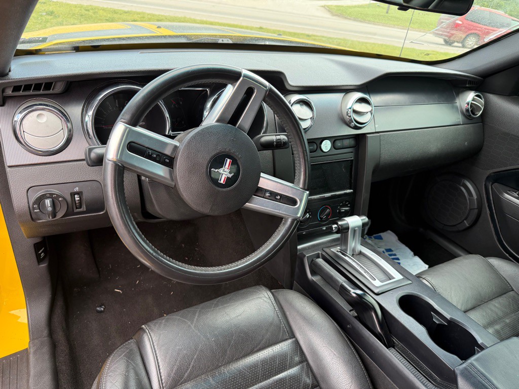 2006 Ford Mustang Image 5