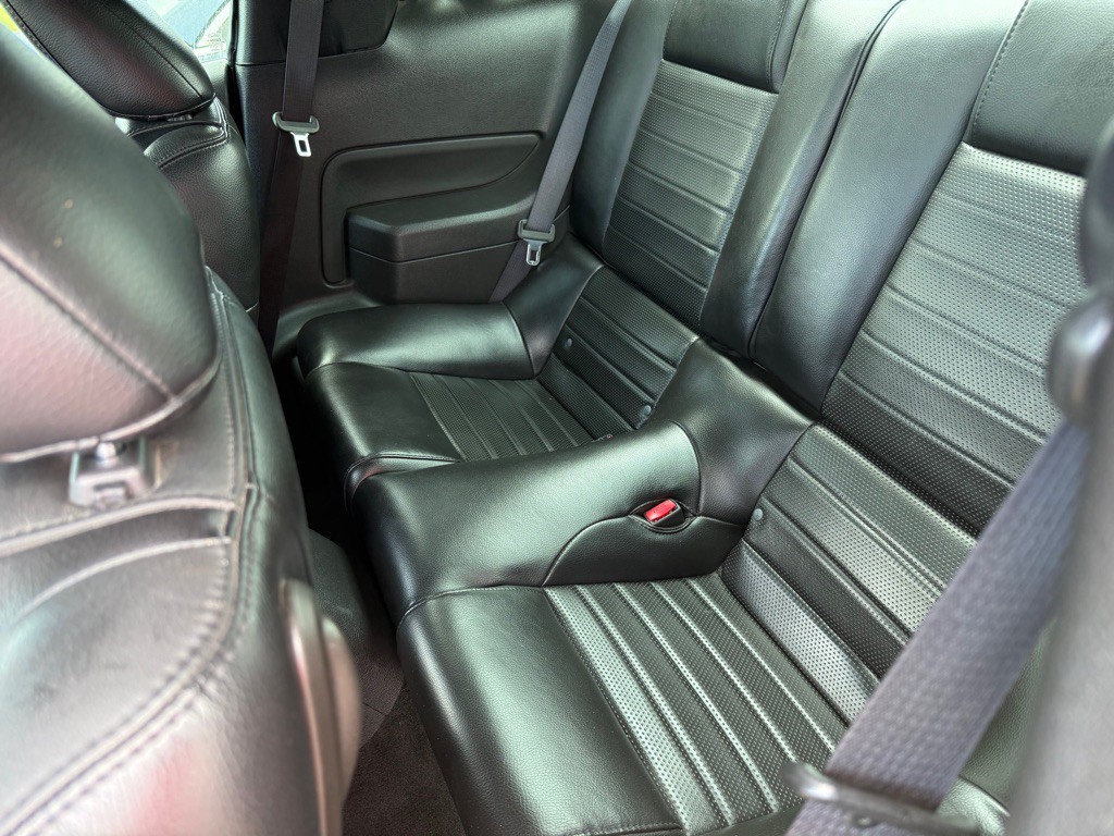 2006 Ford Mustang Image 6