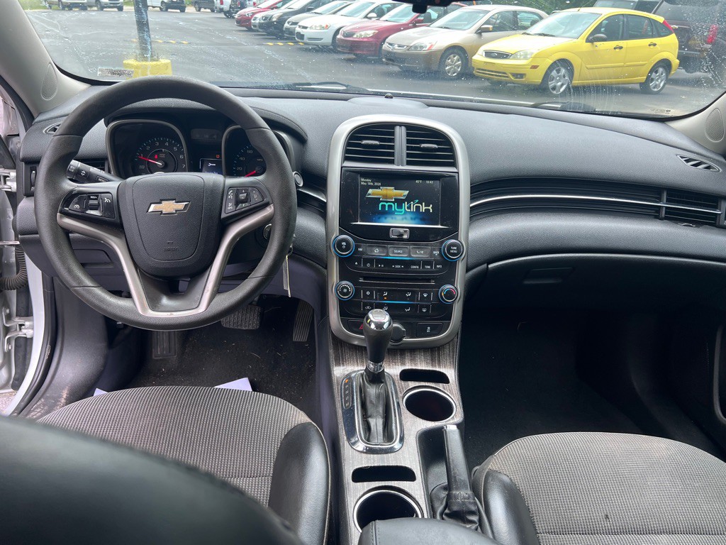 2016 Chevrolet Malibu Image 7