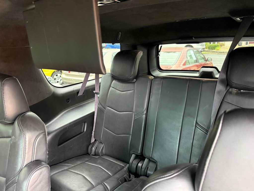 2017 Cadillac Escalade Image 7