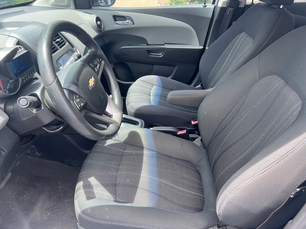 2012 Chevrolet Sonic Image 5