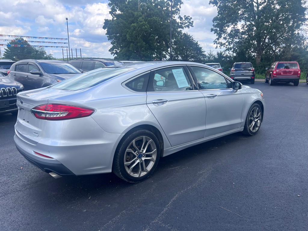 2019 Ford Fusion Image 3