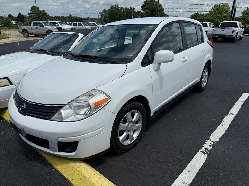 2007 Nissan Versa Image 2